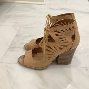 Tan lace up bootie size 6.5